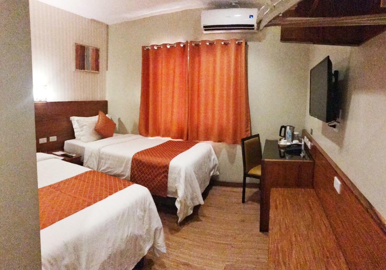 Coron Soleil Express Hotel Dış mekan fotoğraf